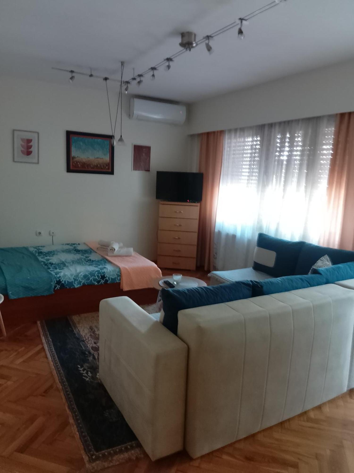 Fina Apartman Leskovac  Exterior photo